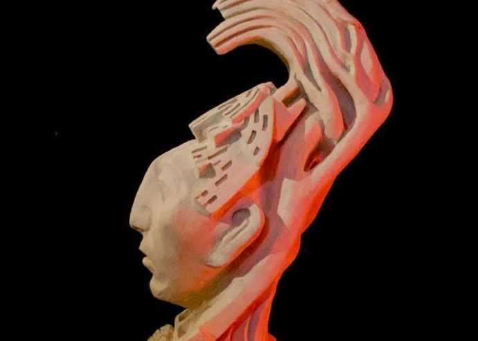Скульптура человека-кукурузы. Eduardo Urbano Merino 90