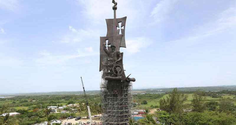 В Пуэрто-Рико установили 80-метровый памятник работы Зураба Церетели 1