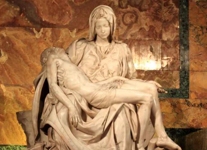 10 Необычных фактов о Пьете Микеланджело 36
